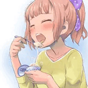 カレの為に腸内環境を良くしようとヨーグルトを食べる女の子