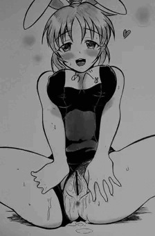 見せてくれるスク水ウサミン