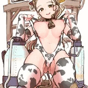 佐々木あけび　牛ビキニフィギュア風