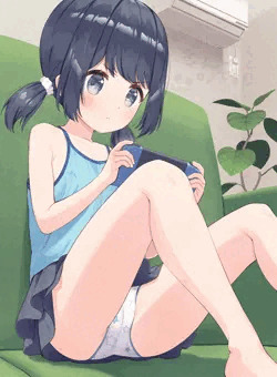 座りパンチラ