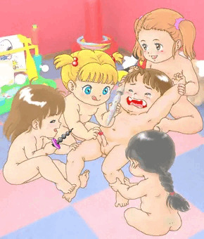 幼児集団レイプ