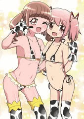 牛柄ビキニの鹿目まどか＆平光ひなた