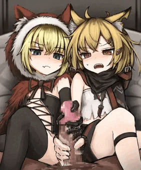 2人に手コキしてもらうシチュ