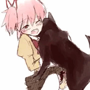 犬と遊ぶまどか