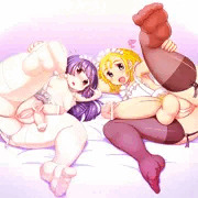 ふたなり・裸エプロンx２