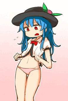パンツを見せる天子ちゃん