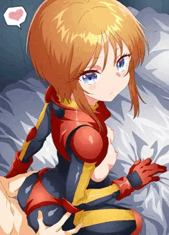 プルツーがそっと手を添えてくるやつ