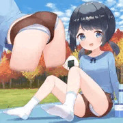 ショーパン隙間パンチラ