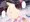 おでこ三つ編みちゃんが路上でお尻見せ