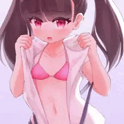 チラ見せ吊りスカート少女