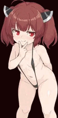 紐水着きりたんを前後から