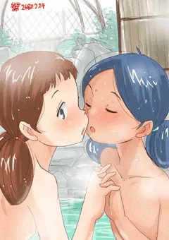 お肌のふれあい会話をするスンちゃんとミハルちゃん