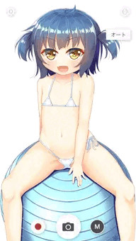 バランスボールに乗る麻耶ちゃん
