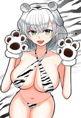 虎コスの団長