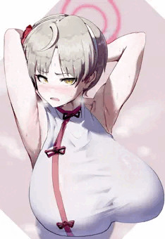 顔の良いチーパオ面白女