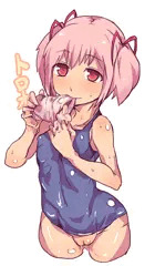 ちくわをくわえるまどかさん。