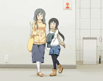 おかーさん、おしっこ行くからちょっと持っててー