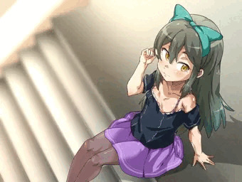 胸チラ