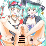 マジカルミライ2013、2023ダブル足コキ