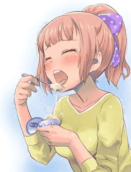 カレの為に腸内環境を良くしようとヨーグルトを食べる女の子
