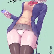 超ミニスカでパンツ露出を楽しむ女の子
