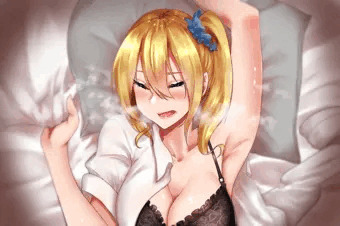 夏は寝苦しいからはだけてもしょうがないね