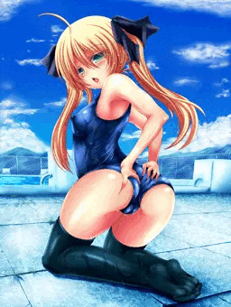金髪スク水娘