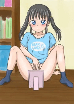 初めて自分の性器を観察する子