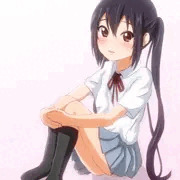 体育座りあずにゃん＋裸