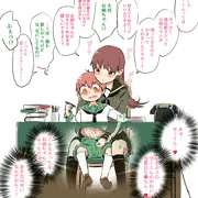 お姉さんが指令室でこっそり後ろから手コキしてくれる
