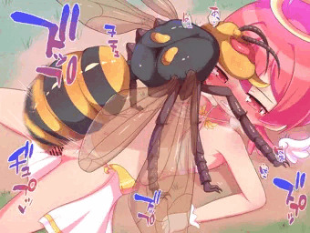 蜂に襲われる天使っ娘ちゃん