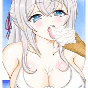 ソフトを食べるアーリャさん！