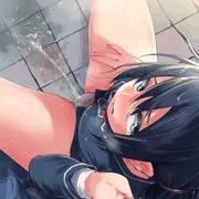 「手…つないでて…」