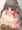 パパがお着替えを手伝ってくれています。