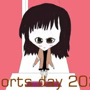 スポーツで使われる自然公園のトイレの環境上で恥ずかしくても好きな少年と一緒になりたくて同行させて小便する少女