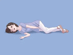 横たわるバレエ少女