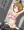 拘束かな子さん