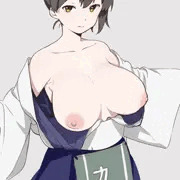 加賀は垂れ乳