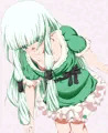 胸チラ