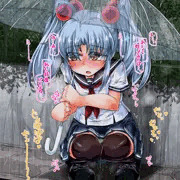 道端にしゃがみこむルリルリ