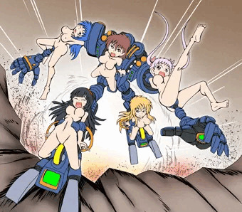 女体ロボ、アクション