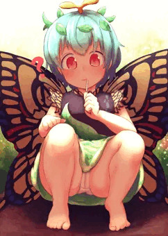 ラルバちゃんおすわり