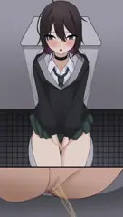 夜の暗い校舎のトイレでおしっこする女の子