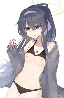 古関ウイ(水着)