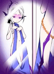 ドレスはアコの。