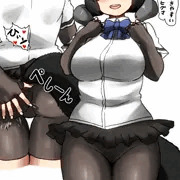 ヒグマには忖度するアイアイ