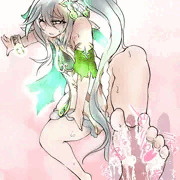 ママの足を丁寧に洗ってあげたい