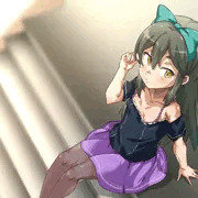 胸チラ