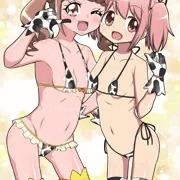 牛柄ビキニの鹿目まどか＆平光ひなた