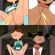 Lila and Timberly Pissing